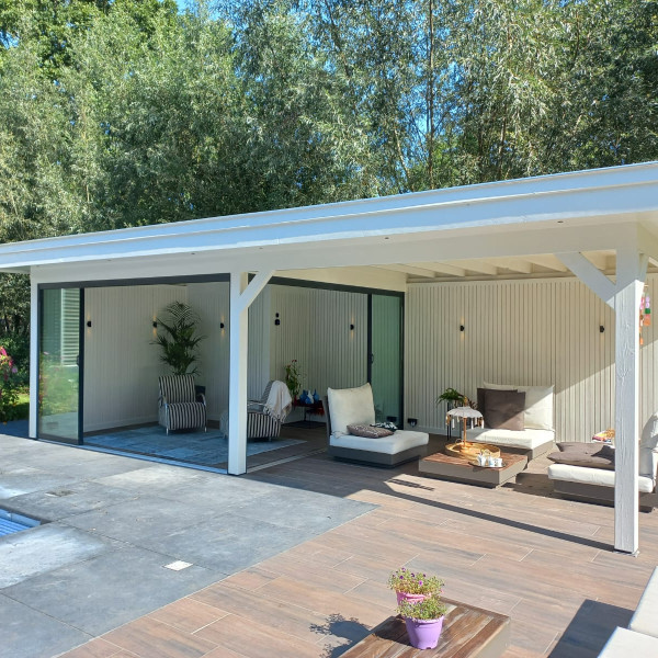 poolhousewitgespotenmetglazenschuifwanden2.jpg